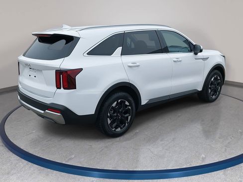 New 2026 Kia Sorento S FWD image 5
