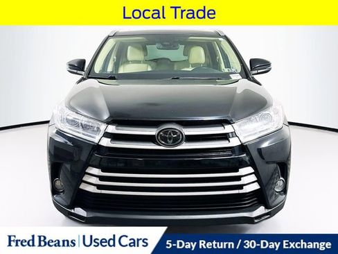 Used 2018 Toyota Highlander XLE image 2