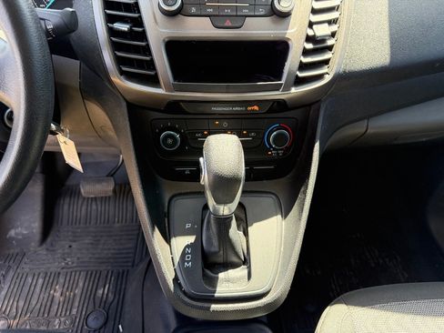 Used 2019 Ford Transit Connect XL FWD image 19