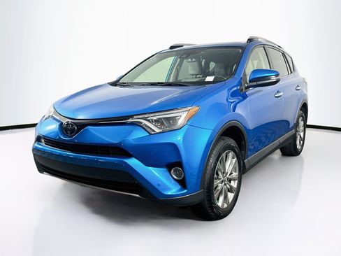 Used 2016 Toyota RAV4 Limited FWD image 3