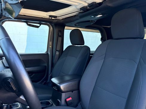 Used 2018 Jeep Wrangler Sport S image 20