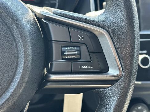 Used 2019 Subaru Crosstrek 2.0i AWD/4WD image 23