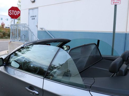 Used 2011 BMW 135i Convertible image 14