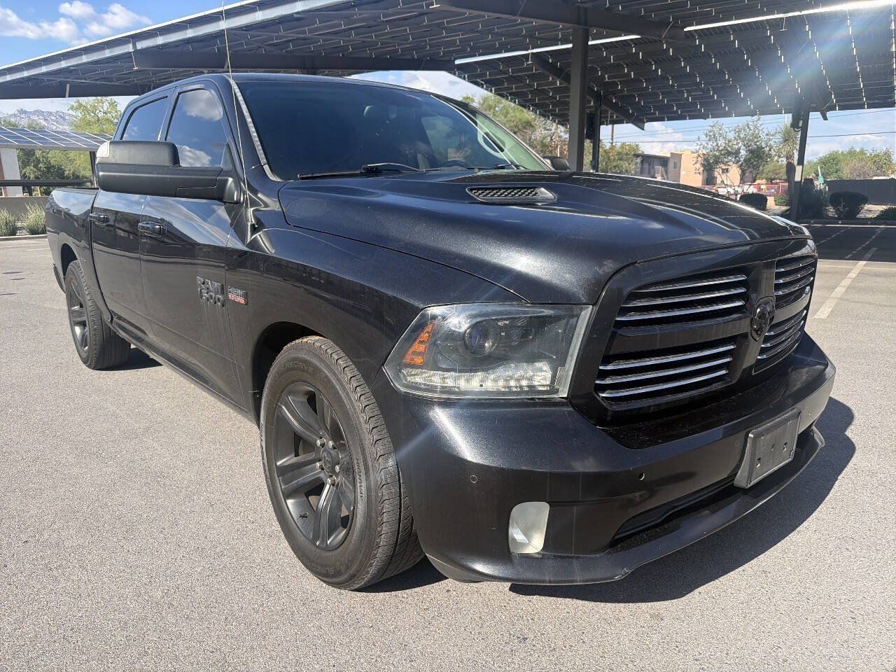 Used 2015 RAM 1500 Sport w/ Black Ram 1500 Sport Group AWD/4WD image 11