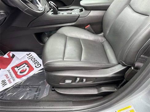 Certified 2023 Cadillac XT6 Premium Luxury w/ LPO, Floor Liner Package image 12