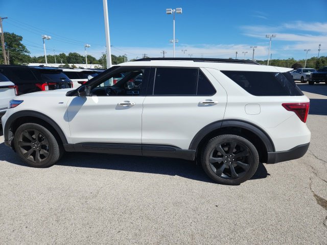 Certified 2023 Ford Explorer ST-Line w/ Class IV Trailer Tow Package AWD/4WD image 4