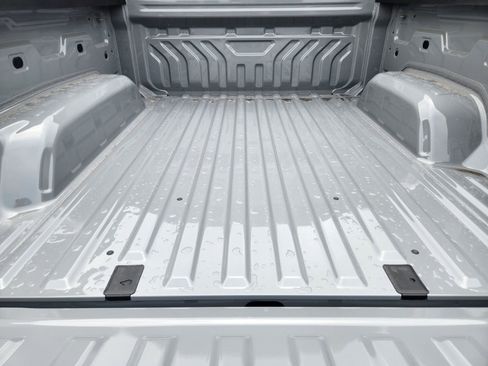 New 2026 Chevrolet Silverado EV LT image 29