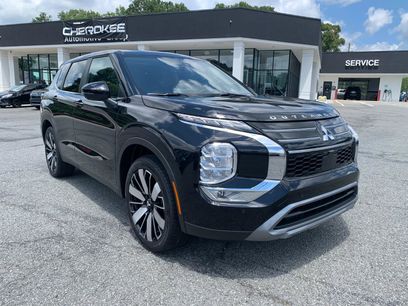 New 2025 Mitsubishi Outlander SE