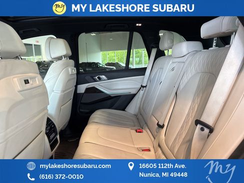 Used 2021 BMW X5 xDrive40i w/ Premium Package AWD/4WD image 28