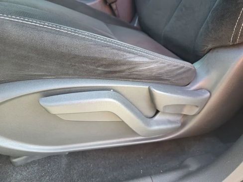 Used 2019 Nissan Murano S image 14