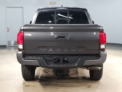 Used 2018 Toyota Tacoma SR w/ SR Convenience Package RWD image 6