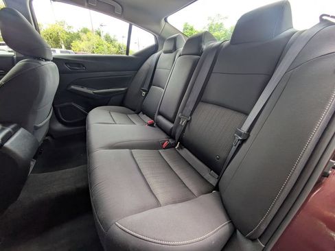 Used 2024 Nissan Altima 2.5 SV FWD image 12