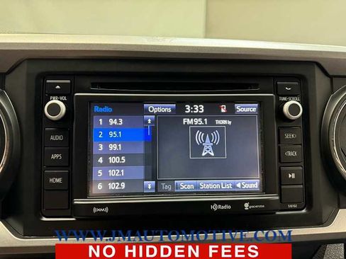 Used 2017 Toyota Tacoma SR5 image 21