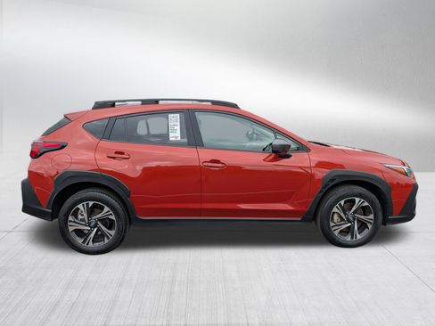 Used 2025 Subaru Crosstrek 2.5i Premium AWD/4WD image 8