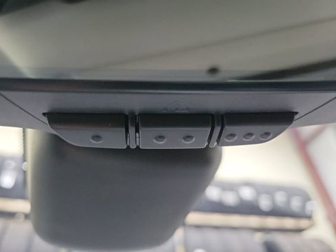 Used 2024 Land Rover Range Rover Evoque S image 34