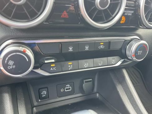 Used 2024 Nissan Sentra S FWD image 33