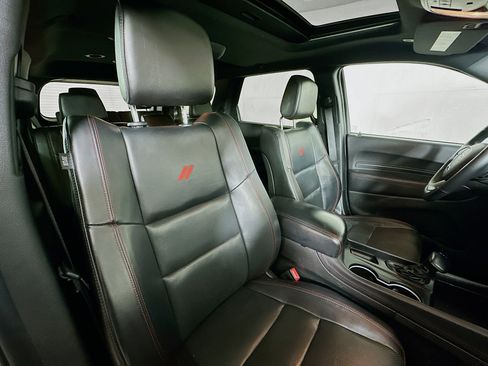Used 2023 Dodge Durango GT image 29