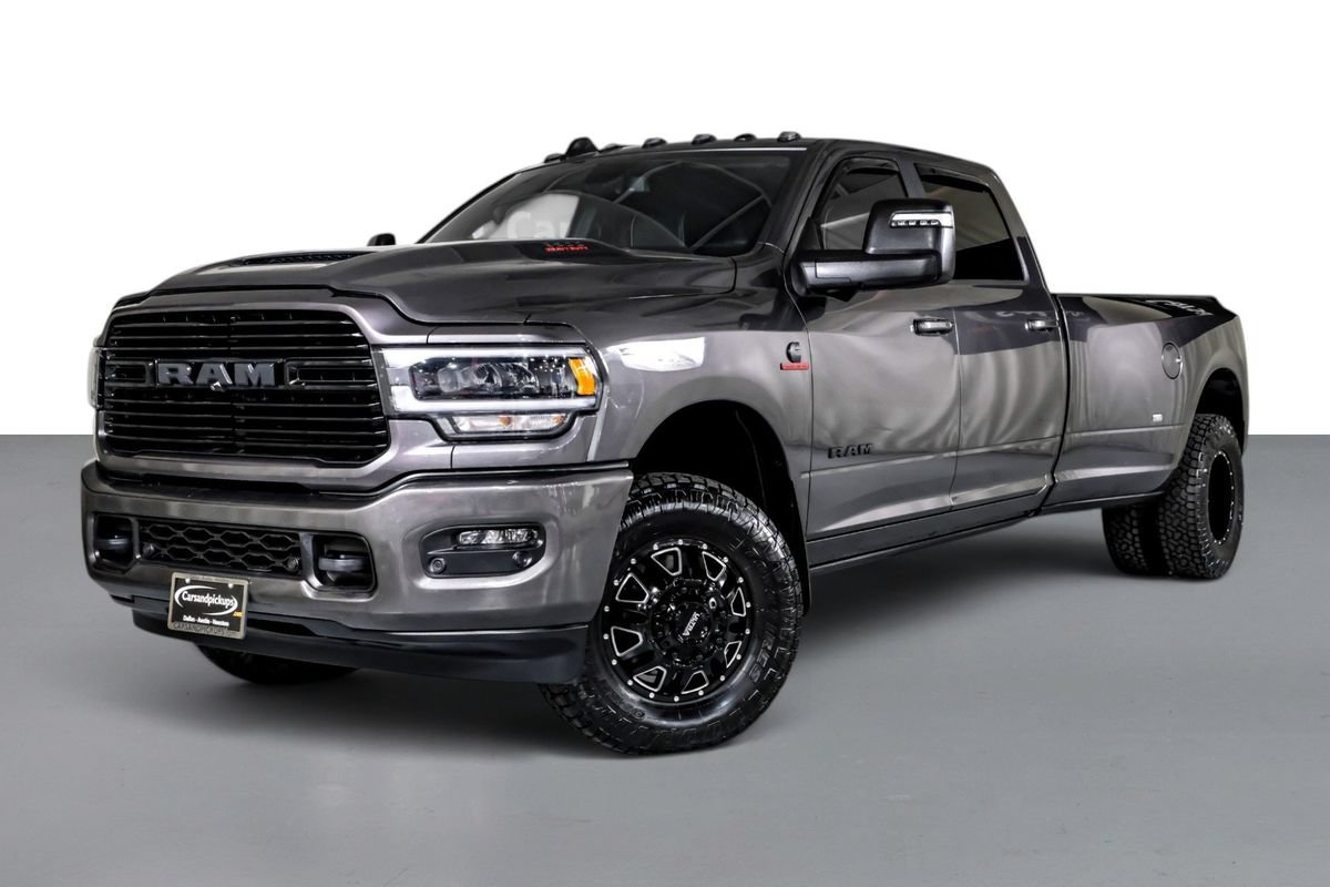 Used 2024 RAM 3500 Laramie w/ Night Edition AWD/4WD image 4