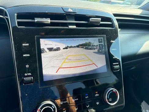 Used 2024 Hyundai Santa Cruz SE FWD image 21