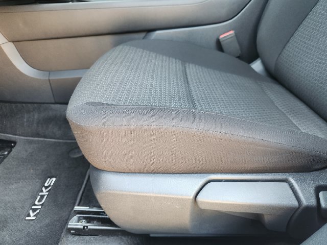 Used 2025 Nissan Kicks S w/ Charging Package FWD image 22