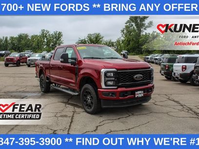 New 2025 Ford F250 Lariat w/ Black Appearance Package
