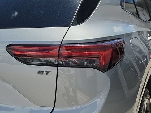 Certified 2023 Buick Envision Preferred FWD image 8