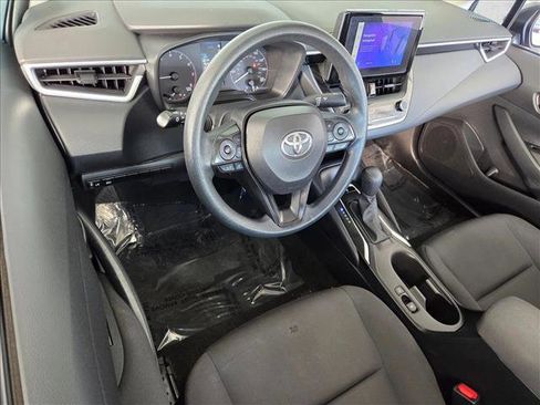 Used 2023 Toyota Corolla LE image 9