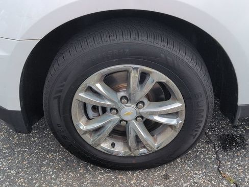 Certified 2017 Chevrolet Equinox LT w/ Convenience Package AWD/4WD image 28
