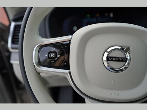 New 2025 Volvo XC90 T8 Plus w/ Protection Package Premier AWD/4WD image 15
