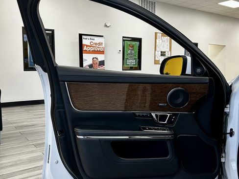 Used 2016 Jaguar XJ L Supercharged image 15