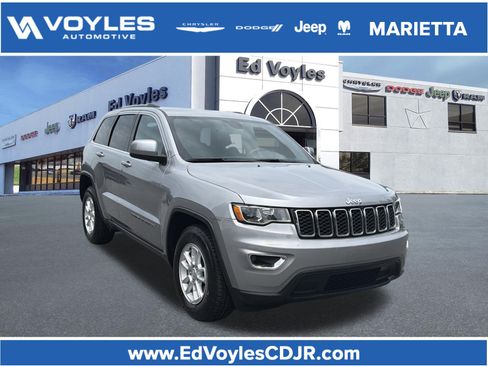Used 2020 Jeep Grand Cherokee Laredo RWD image 1