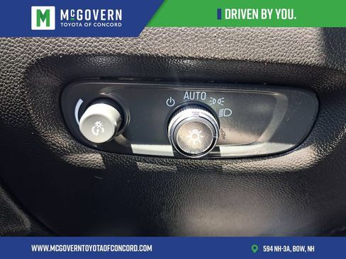 Used 2023 Chevrolet Traverse LS AWD/4WD image 25