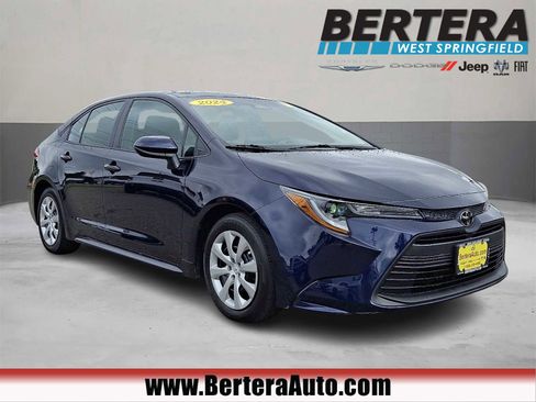 Used 2024 Toyota Corolla LE image 1