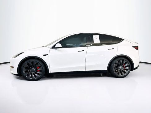Used 2022 Tesla Model Y Performance AWD/4WD image 4