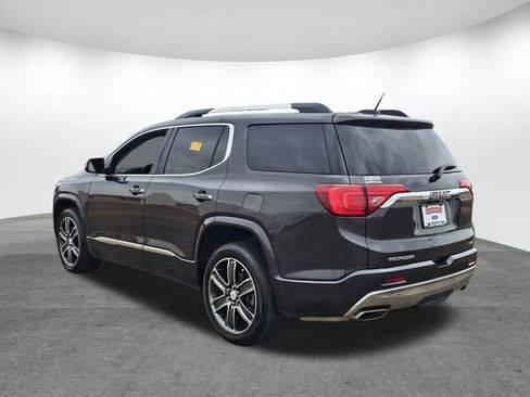 Used 2018 GMC Acadia Denali image 6