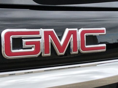 Used 2021 GMC Terrain SLE w/ Driver Convenience Package image 34