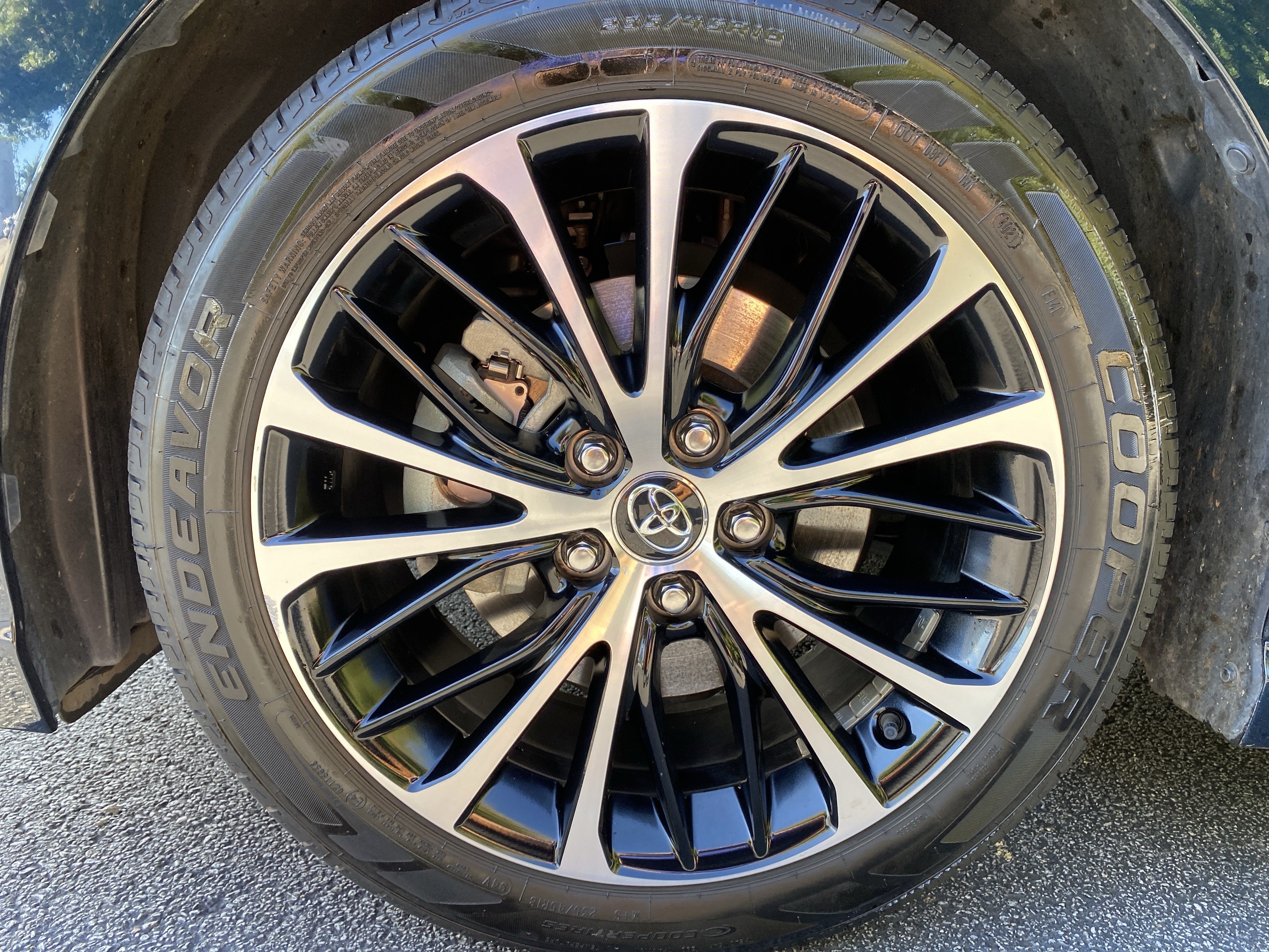 Used 2020 Toyota Camry SE FWD image 16