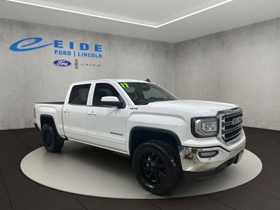 Used 2017 GMC Sierra 1500 SLE w/ SLE Value Package