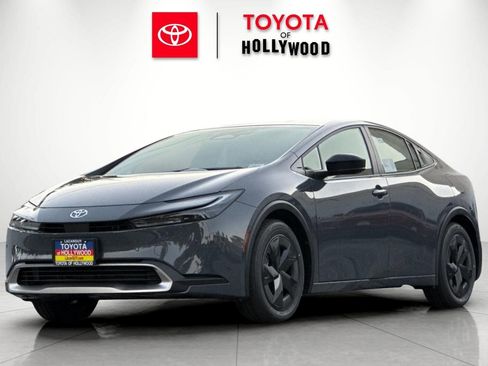 New 2026 Toyota Prius Plug-In Hybrid image 7