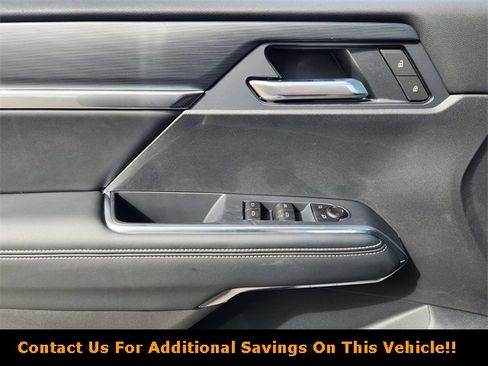 New 2026 GMC Acadia Elevation image 17