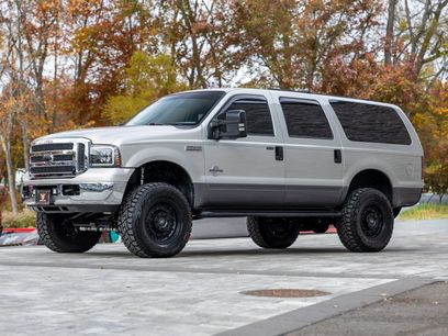 Used 2005 Ford Excursion XLS