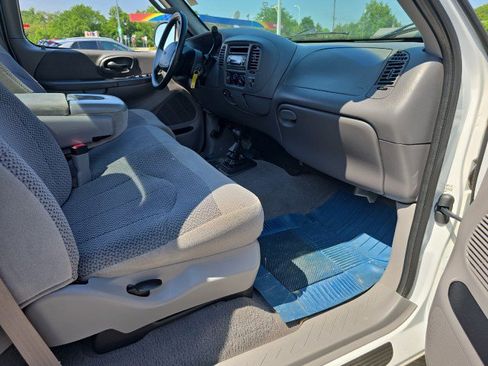 Used 2000 Ford F150 XLT AWD/4WD image 23