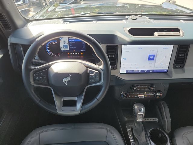 Used 2024 Ford Bronco Outer Banks AWD/4WD image 15