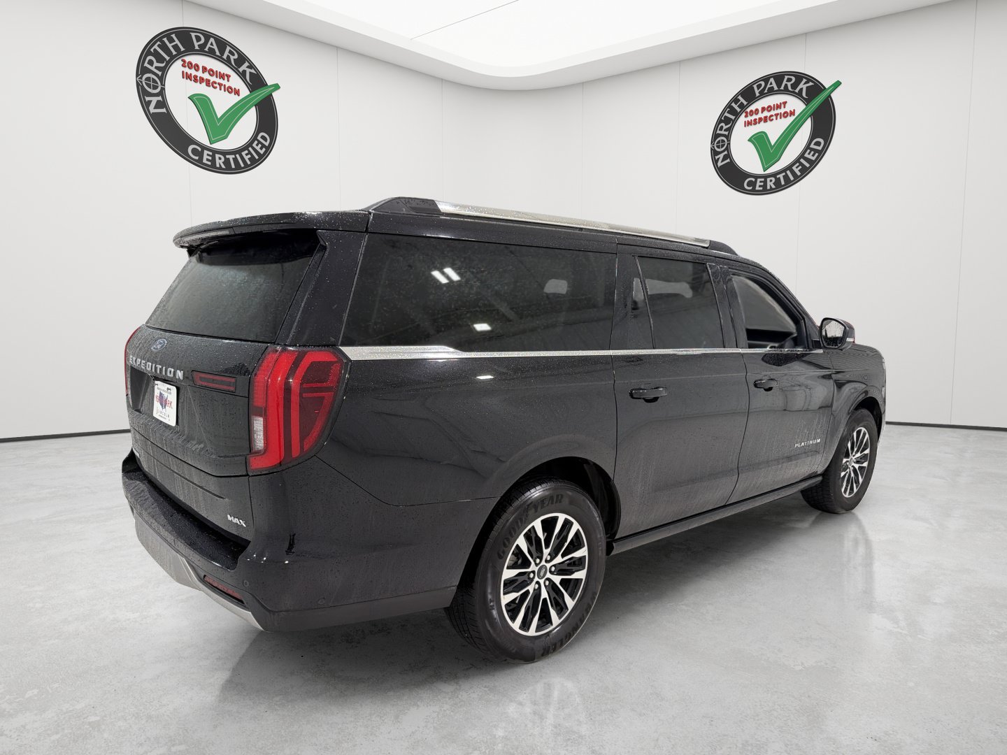 Used 2025 Ford Expedition Max Platinum AWD/4WD image 5
