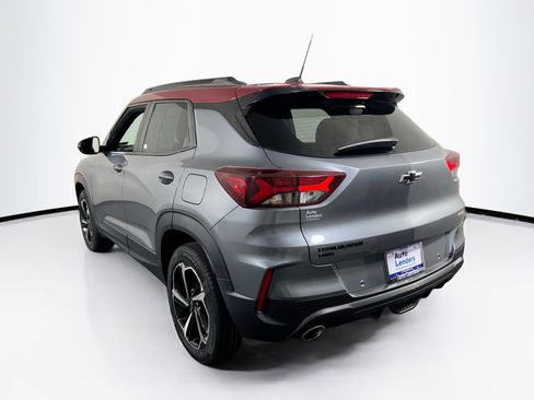Used 2021 Chevrolet TrailBlazer RS w/ Sun and Liftgate Package image 7