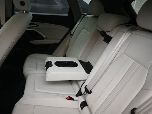 Certified 2025 Audi Q5 Premium Plus w/ Premium Plus image 21