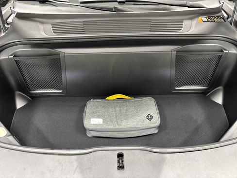 Used 2025 Rivian R1S Adventure AWD/4WD image 14