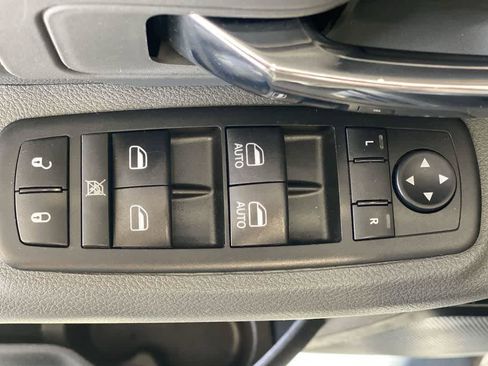 Used 2019 RAM 1500 Classic Warlock AWD/4WD image 16
