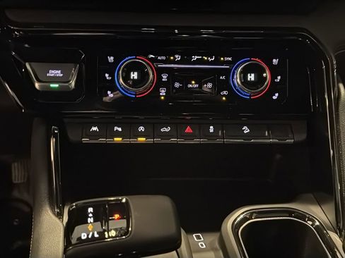 Used 2023 GMC Sierra 1500 AT4 w/ AT4 Preferred Package image 27