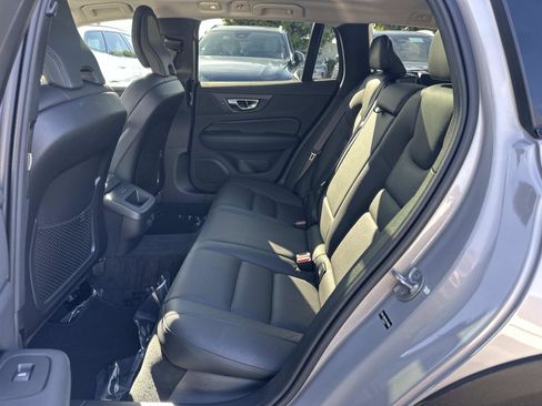 Certified 2025 Volvo V60 B5 Cross Country Plus image 21